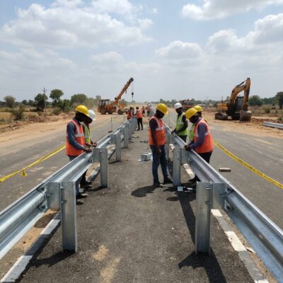 Crash_barrier_installation_202604191535